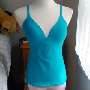 Body by Victoria fitted camisole